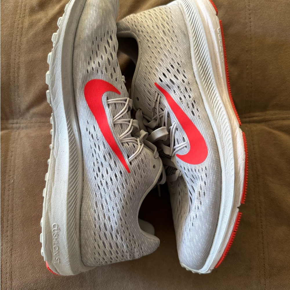 Nike Women's Gray and coral Running Shoes
